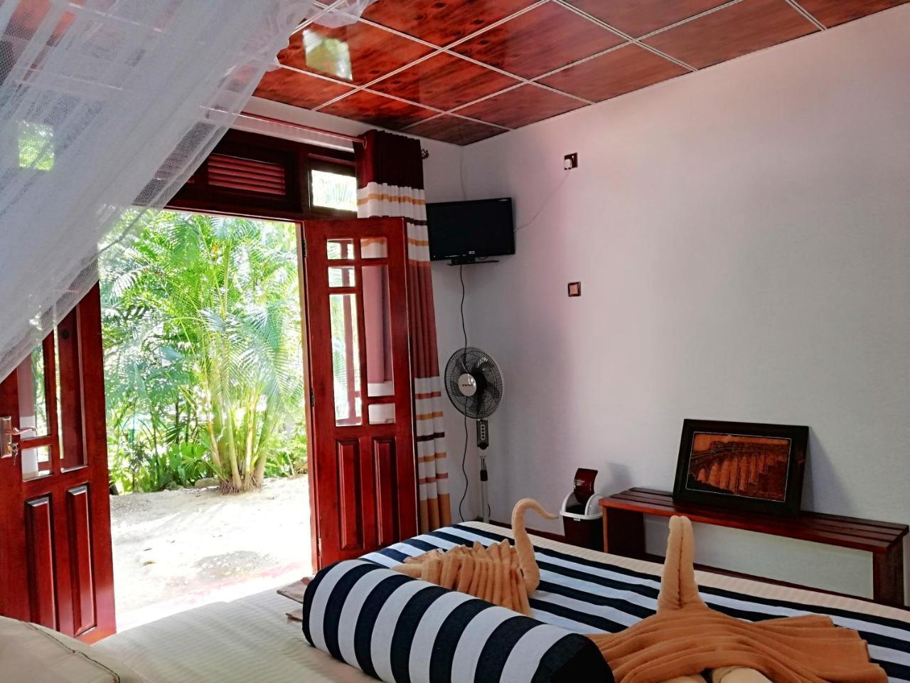 Home Away Ella Exterior foto